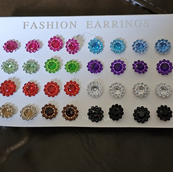 Earrings..NEW approx 109 pairs - Picture 5 of 6